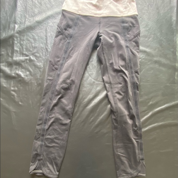 Lululemon High Waist Crops - Picture 4 of 10